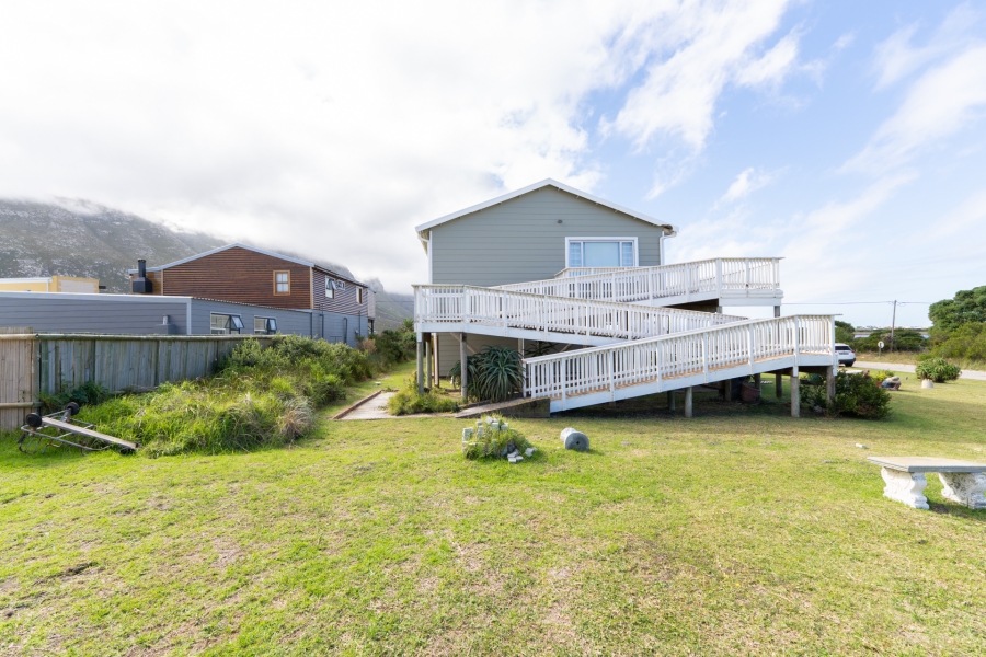 4 Bedroom Property for Sale in Bettys Bay Western Cape